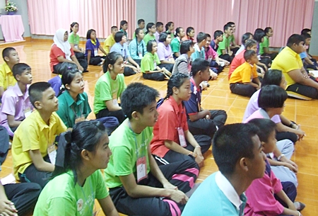 Pattaya’s next generation of environmental conservationists listen intently to the mayor (not shown) talk about Pattaya’s “Green Class Network”.